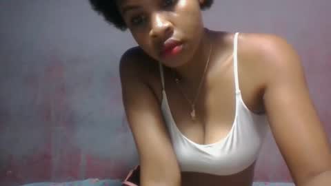 zoelinem online show from March 19, 9:02 am