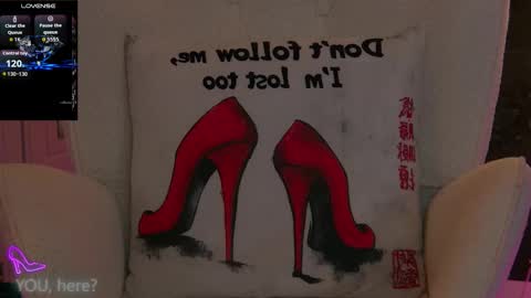 Snapshot of zoemesmerizee chatting on December 15, 1:37 pm ZoeMesmerize online show from December 15, 1:37 pm