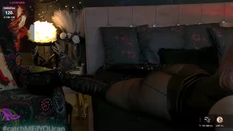 Snapshot of zoemesmerizee chatting on March 9, 9:30 pm ZoeMesmerize online show from March 9, 9:30 pm