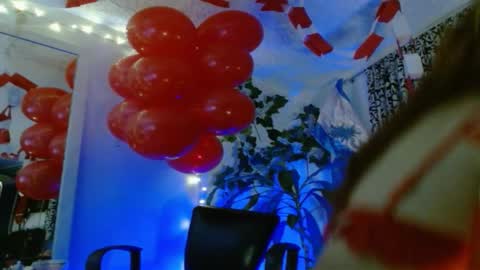 Snapshot of zoemi chatting on February 13, 8:27 am zoemi online show from February 13, 8:27 am