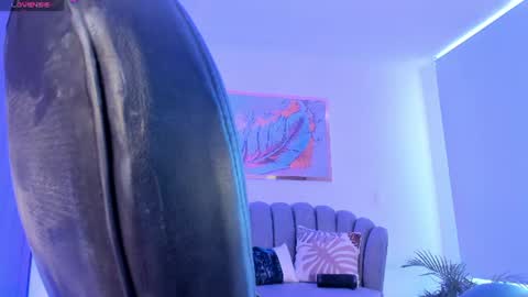 Zoe Presley  online show from June 27, 9:20 pm
