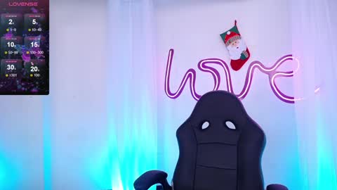 Zoe online show from December 12, 7:19 am