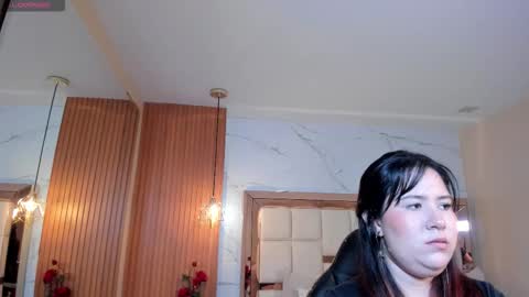 Zoes online show from January 7, 11:45 am