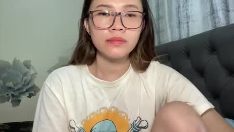 zoey_foryou online show from November 30, 2:37 am