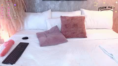 Snapshot of zoey_it chatting on July 16, 7:09 pm zoe online show from July 16, 7:09 pm
