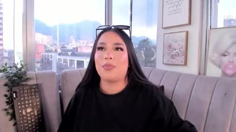 zoey thommpson online show from October 10, 7:46 pm