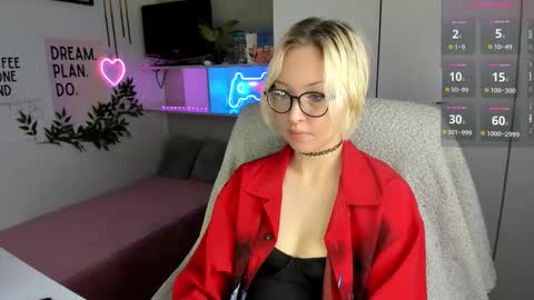 Kate online show from March 2, 7:26 am