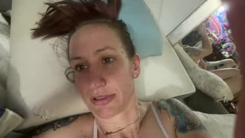 Zoey Portland online show from August 9, 9:31 pm