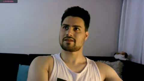 Snapshot of zohan_haidar chatting on February 24, 12:20 am ZohanMohamed online show from February 24, 12:20 am