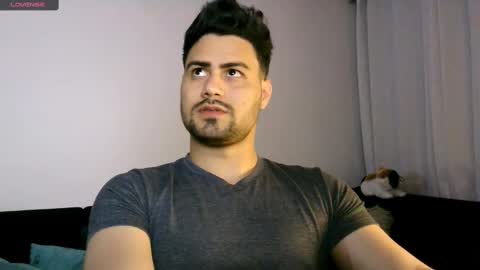 Snapshot of zohan_haidar chatting on March 1, 3:21 am ZohanMohamed online show from March 1, 3:21 am