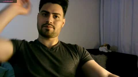 Snapshot of zohan_haidar chatting on March 1, 6:24 am ZohanMohamed online show from March 1, 6:24 am