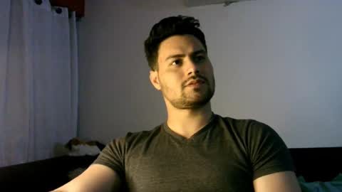 Snapshot of zohan_haidar chatting on March 7, 4:02 am ZohanMohamed online show from March 7, 4:02 am
