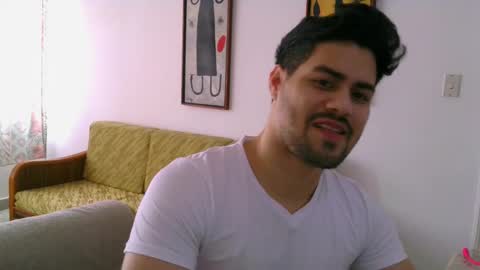 Snapshot of zohan_haidar chatting on September 19, 5:13 pm ZohanMohamed online show from September 19, 5:13 pm