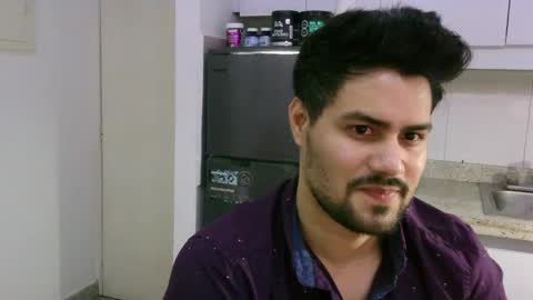 Snapshot of zohan_haidar chatting on September 28, 1:00 am ZohanMohamed online show from September 28, 1:00 am