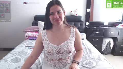 zohe online show from December 10, 1:11 pm