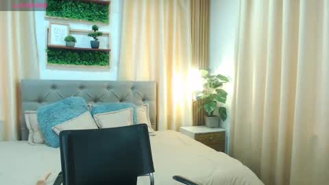 CALL ME    Z O H E T  online show from October 17, 3:03 pm