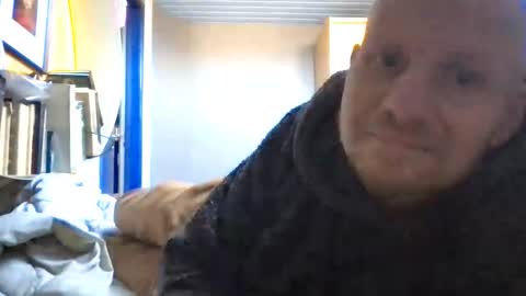 zolexthomas online show from March 18, 12:19 pm