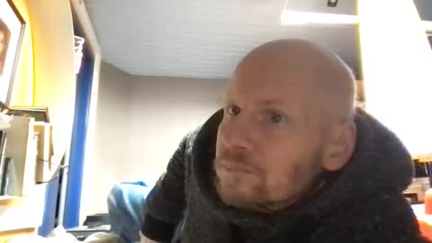 zolexthomas online show from April 4, 11:40 am