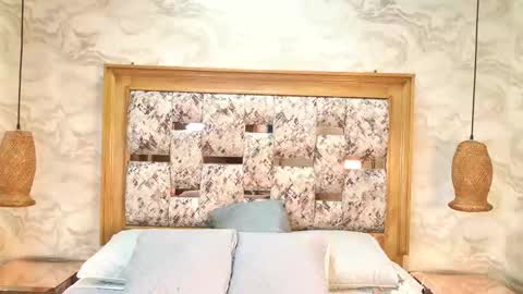 Snapshot of zoley_watson chatting on February 19, 3:02 am zoley online show from February 19, 3:02 am