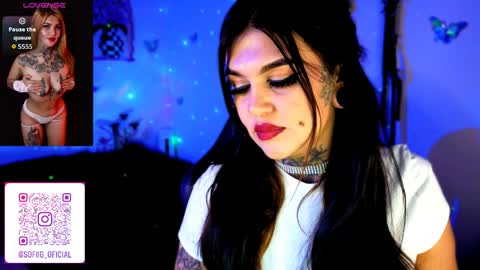 Zoee  online show from April 2, 6:22 am