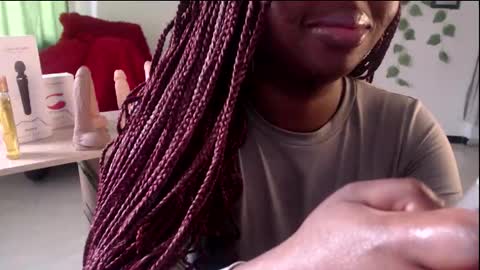 Zooe online show from February 18, 3:41 pm