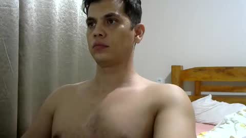 Snapshot of zoro_00 chatting on February 23, 2:18 am zoro_00 online show from February 23, 2:18 am