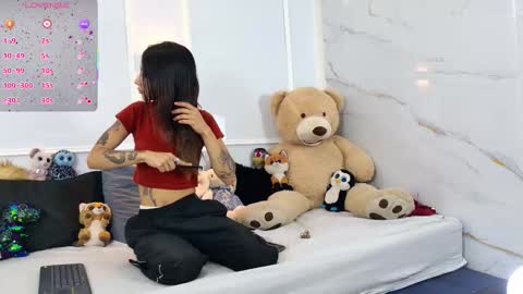 Violeta online show from February 12, 1:17 pm