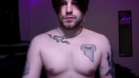 zorvello_83 online show from July 7, 5:17 pm