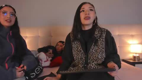 cintya kors online show from January 14, 2:08 am