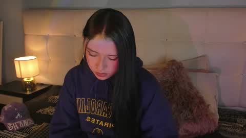 cintya kors online show from September 25, 2:37 am