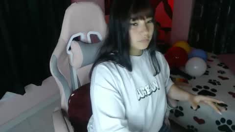 Snapshot of zulemapiel chatting on January 6, 3:10 am zulemapiel online show from January 6, 3:10 am