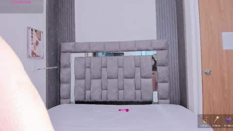 Snapshot of zulyjones chatting on November 11, 12:27 pm Zuly online show from November 11, 12:27 pm