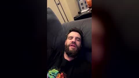 Snapshot of zurdineno chatting on February 2, 12:09 am zurdineno online show from February 2, 12:09 am