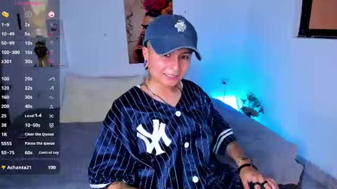 Zury Ramirez online show from June 25, 11:31 pm