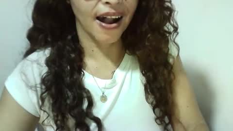 Snapshot of zusanahot chatting on February 6, 1:27 am zusanahot online show from February 6, 1:27 am