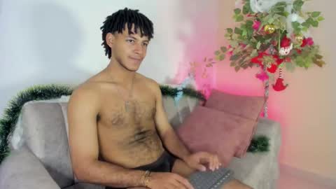 Snapshot of zyan_moreno chatting on November 18, 4:22 pm zyan_moreno online show from November 18, 4:22 pm