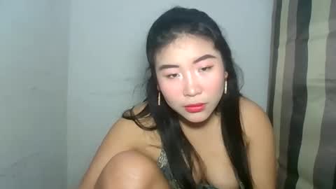 sweet lylia online show from October 6, 3:09 pm