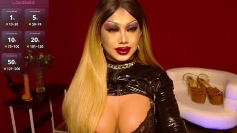 zyradom online show from December 22, 6:05 pm