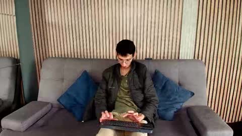 Zyro Nigth online show from November 28, 1:58 pm