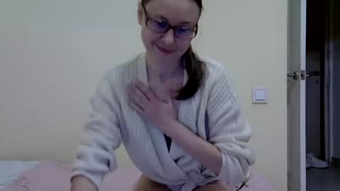 Zyuhre online show from December 3, 1:08 am