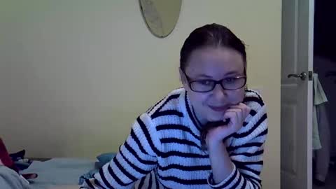 Snapshot of zyuhre chatting on October 23, 1:05 am Zyuhre online show from October 23, 1:05 am