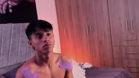 zyzz_1812 online show from October 13, 7:36 pm