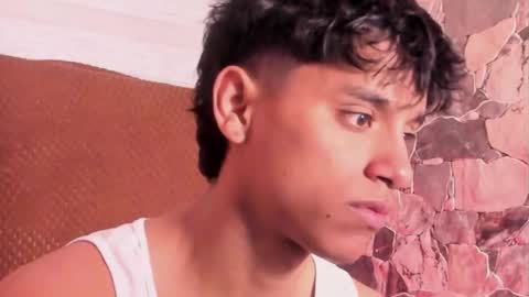 Snapshot of zyzz_1812 chatting on February 2, 1:04 am zyzz_1812 online show from February 2, 1:04 am