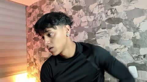 zyzz_1812 online show from March 17, 3:22 am