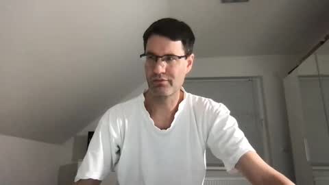 Snapshot of zzz123_cam chatting on December 31, 7:29 pm zzz123_cam online show from December 31, 7:29 pm