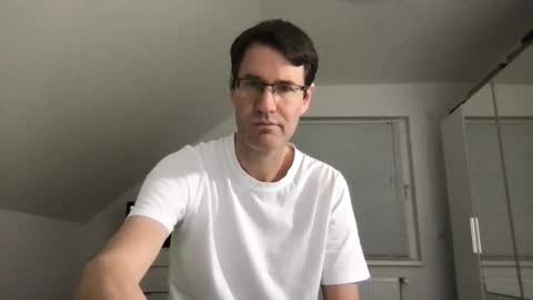 Snapshot of zzz123_cam chatting on January 16, 4:33 pm zzz123_cam online show from January 16, 4:33 pm