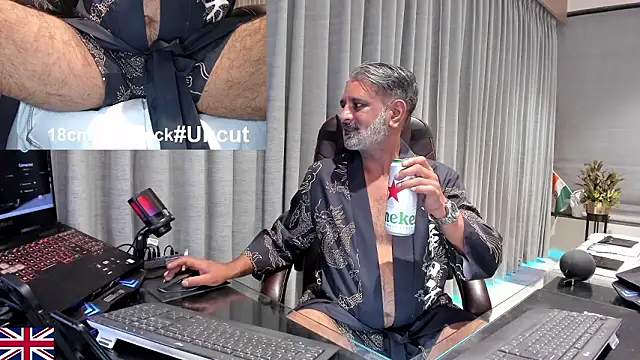 OnlineBossUK online show from March 4, 8:59 pm