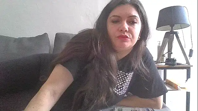 Squirtlady38 online show from October 31, 9:43 am