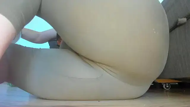 Snapshot of Squirtlady38 chatting on July 8, 6:34 pm Squirtlady38 online show from July 8, 6:34 pm