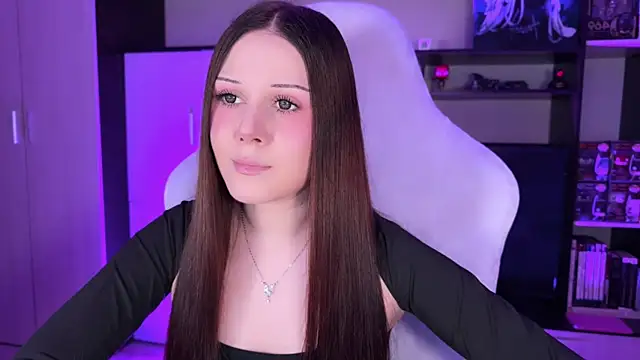 Snapshot of jasminevine chatting on November 7, 5:51 am jasminevine online show from November 7, 5:51 am